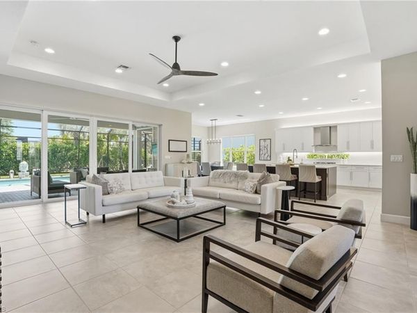 11644 Periwinkle DR, NAPLES, FL 34120