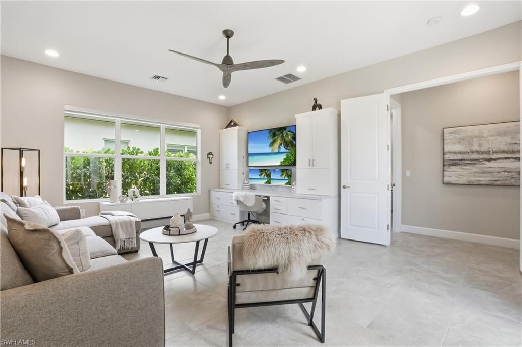 11644 Periwinkle Dr, Naples, FL 34120 Photo