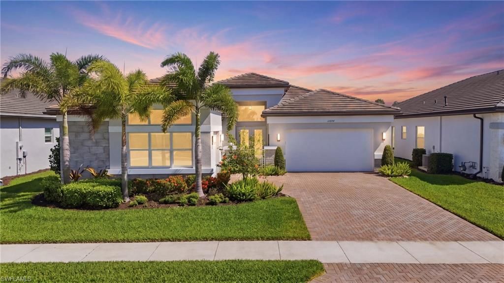 11644 Periwinkle Dr, Naples, FL 34120 Photo