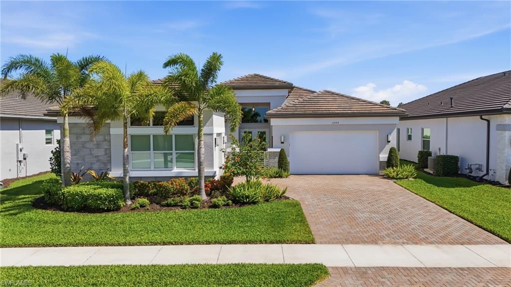11644 Periwinkle Dr, Naples, FL 34120 Photo
