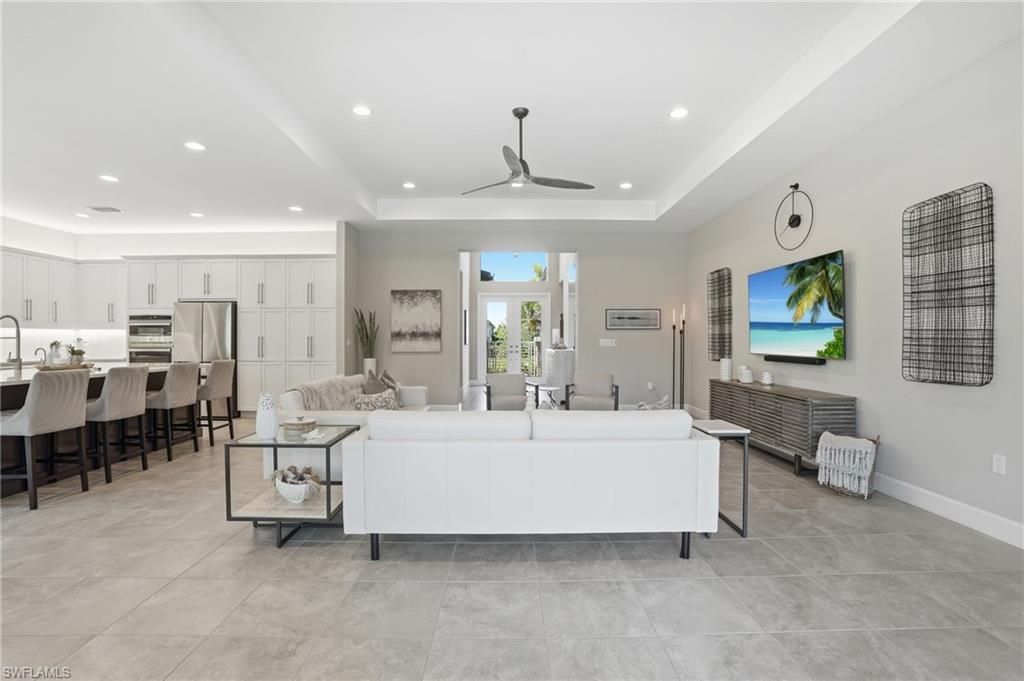 11644 Periwinkle Dr, Naples, FL 34120 Photo