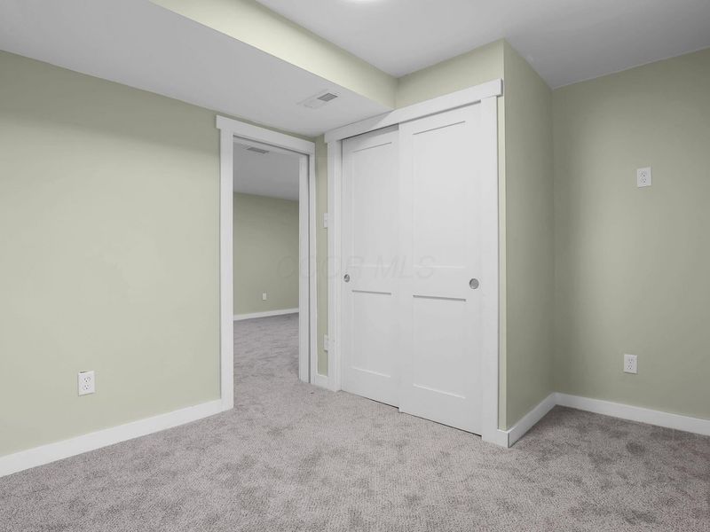 5085 Brush Ridge Court, Columbus, OH 43228 Photo 14