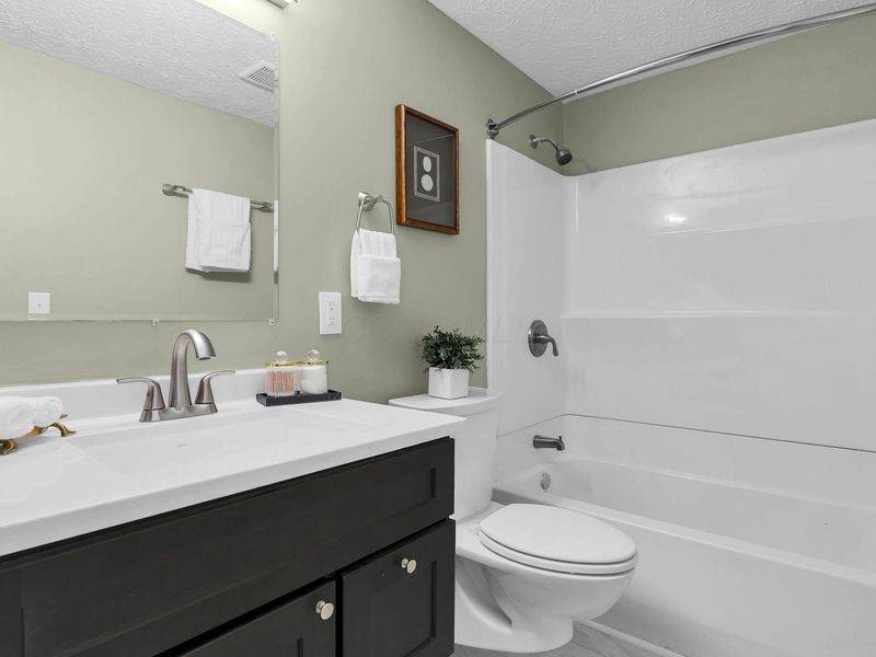 5085 Brush Ridge Court, Columbus, OH 43228 Photo 7