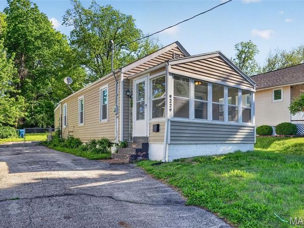 9229 Arline Avenue , St Louis, MO 63114