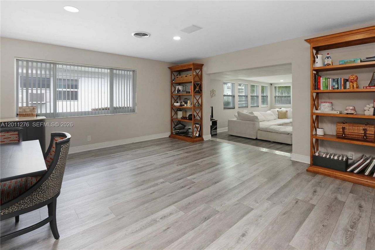 1333 Tyler St, Hollywood, FL 33019 Photo