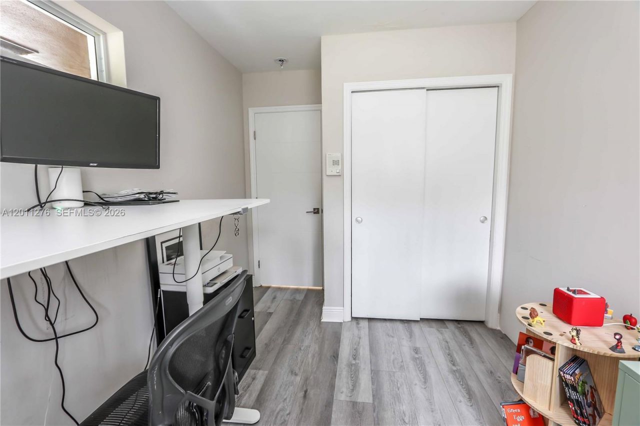 1333 Tyler St, Hollywood, FL 33019 Photo