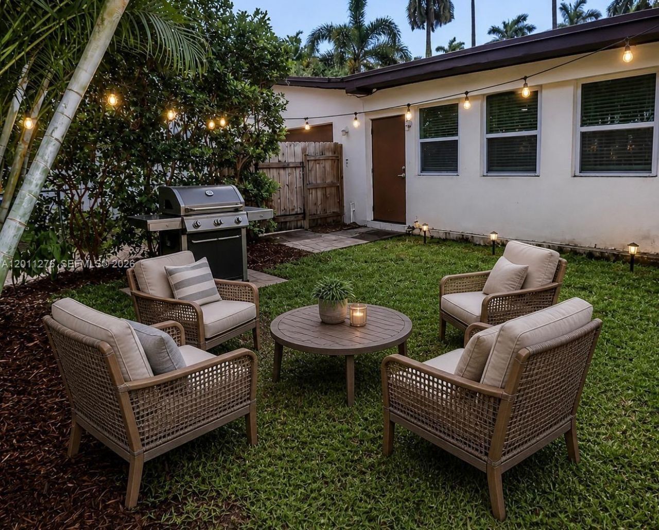 1333 Tyler St, Hollywood, FL 33019 Photo