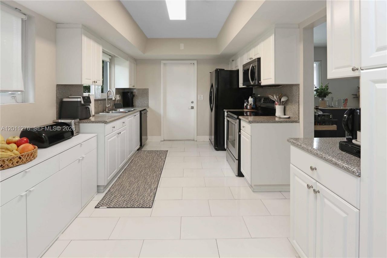 1333 Tyler St, Hollywood, FL 33019 Photo