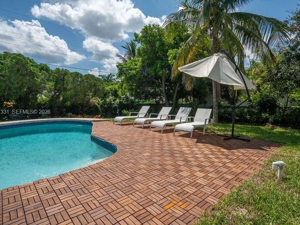 736 Prosperity Farms Rd , North Palm Beach, FL 33408
