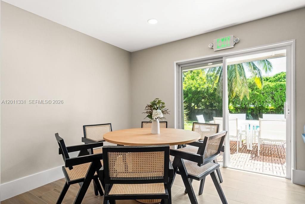 736 Prosperity Farms Rd , North Palm Beach, FL 33408 Photo