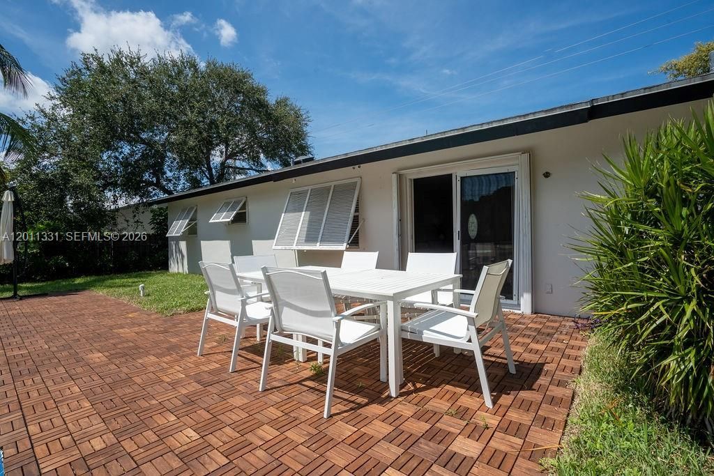 736 Prosperity Farms Rd , North Palm Beach, FL 33408 Photo