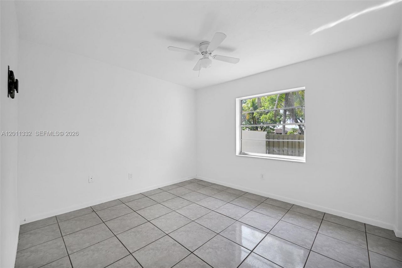 12438 SW 115th Ter , Miami, FL 33186 Photo