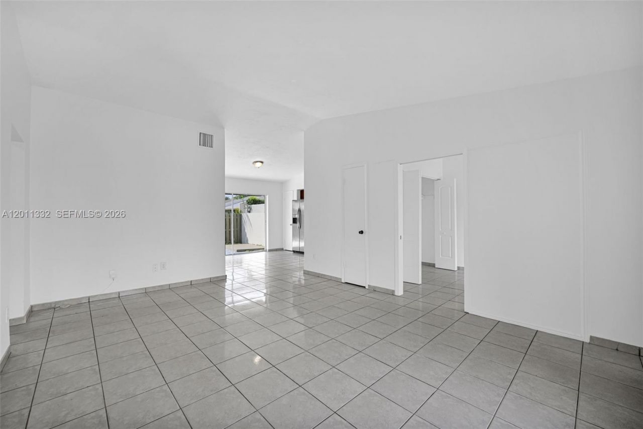 12438 SW 115th Ter , Miami, FL 33186 Photo