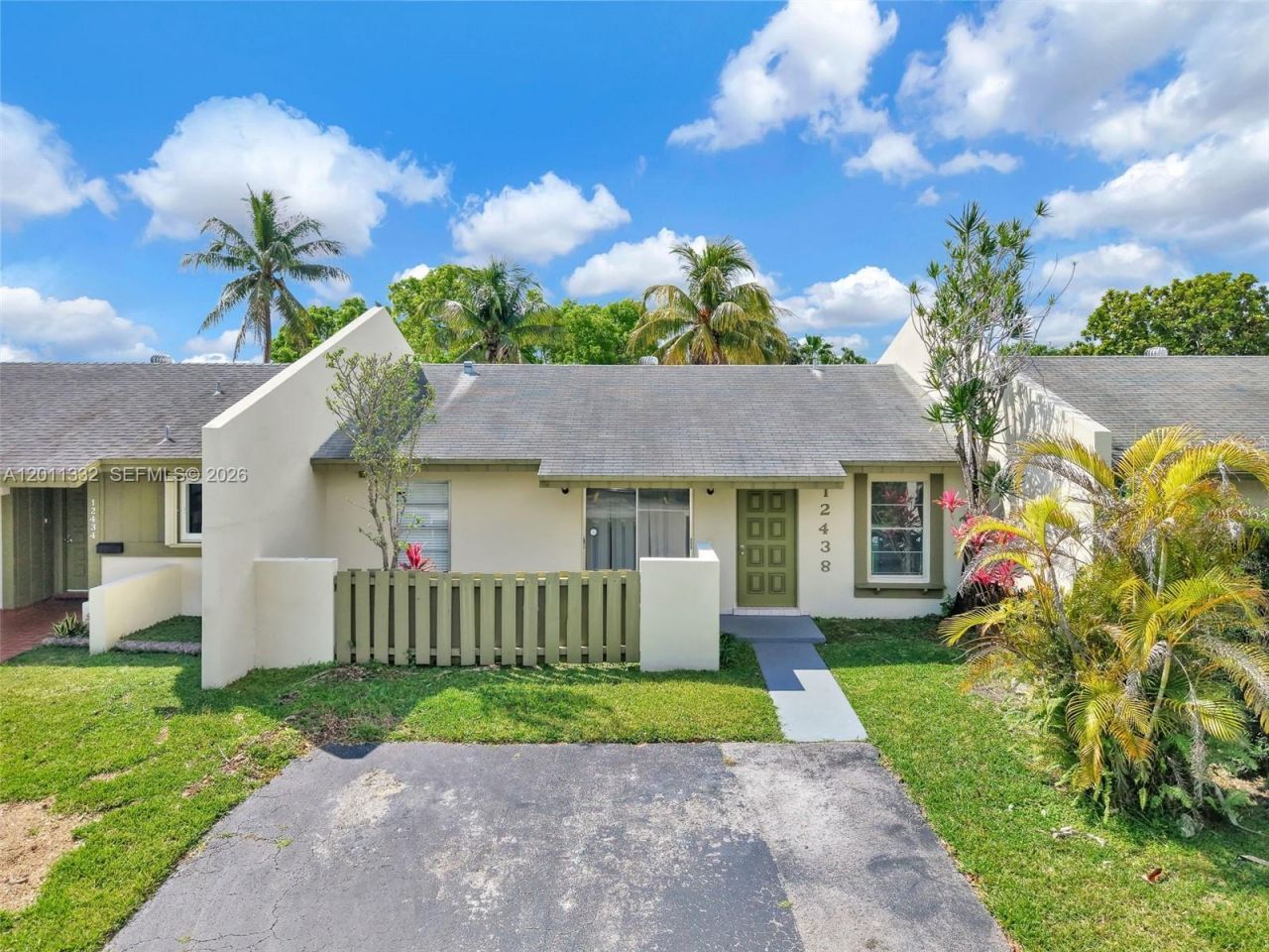 12438 SW 115th Ter , Miami, FL 33186 Photo