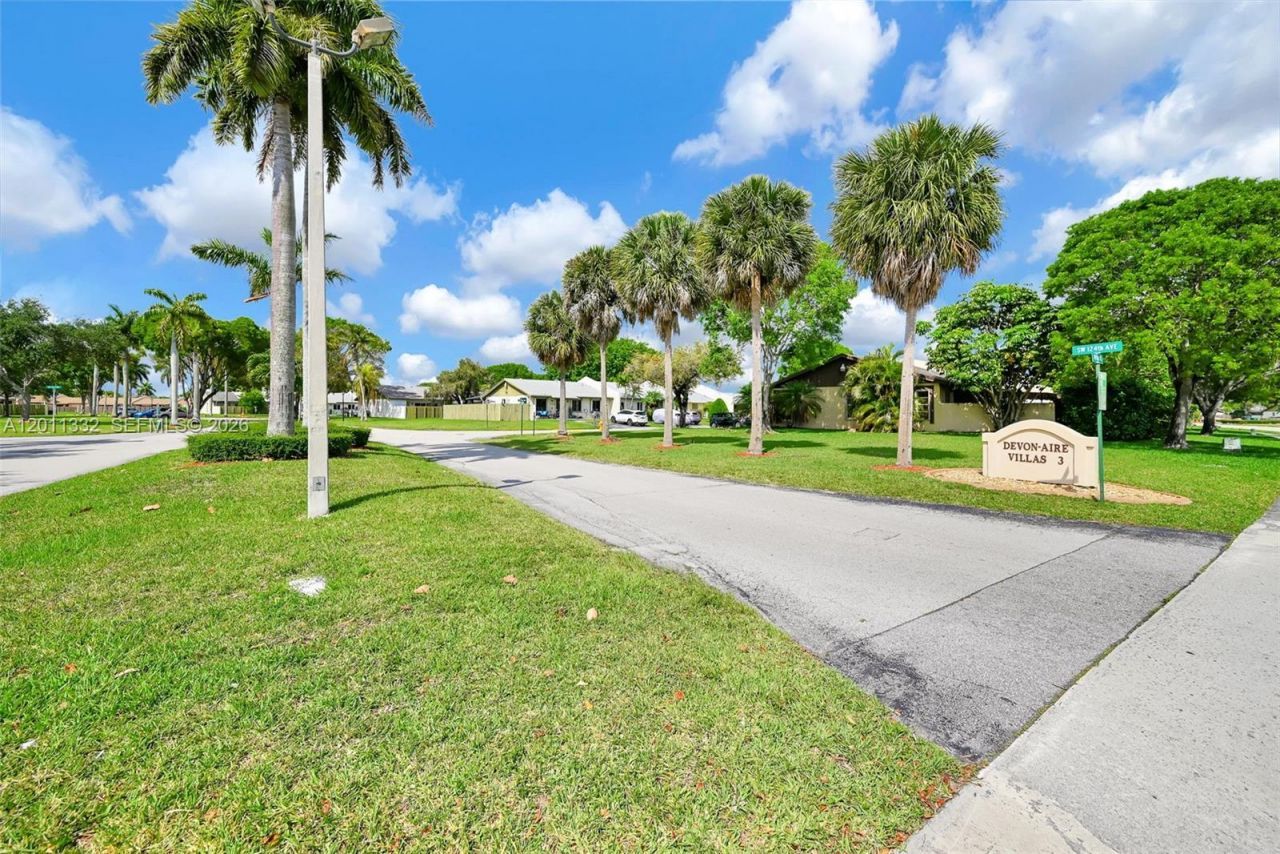 12438 SW 115th Ter , Miami, FL 33186 Photo