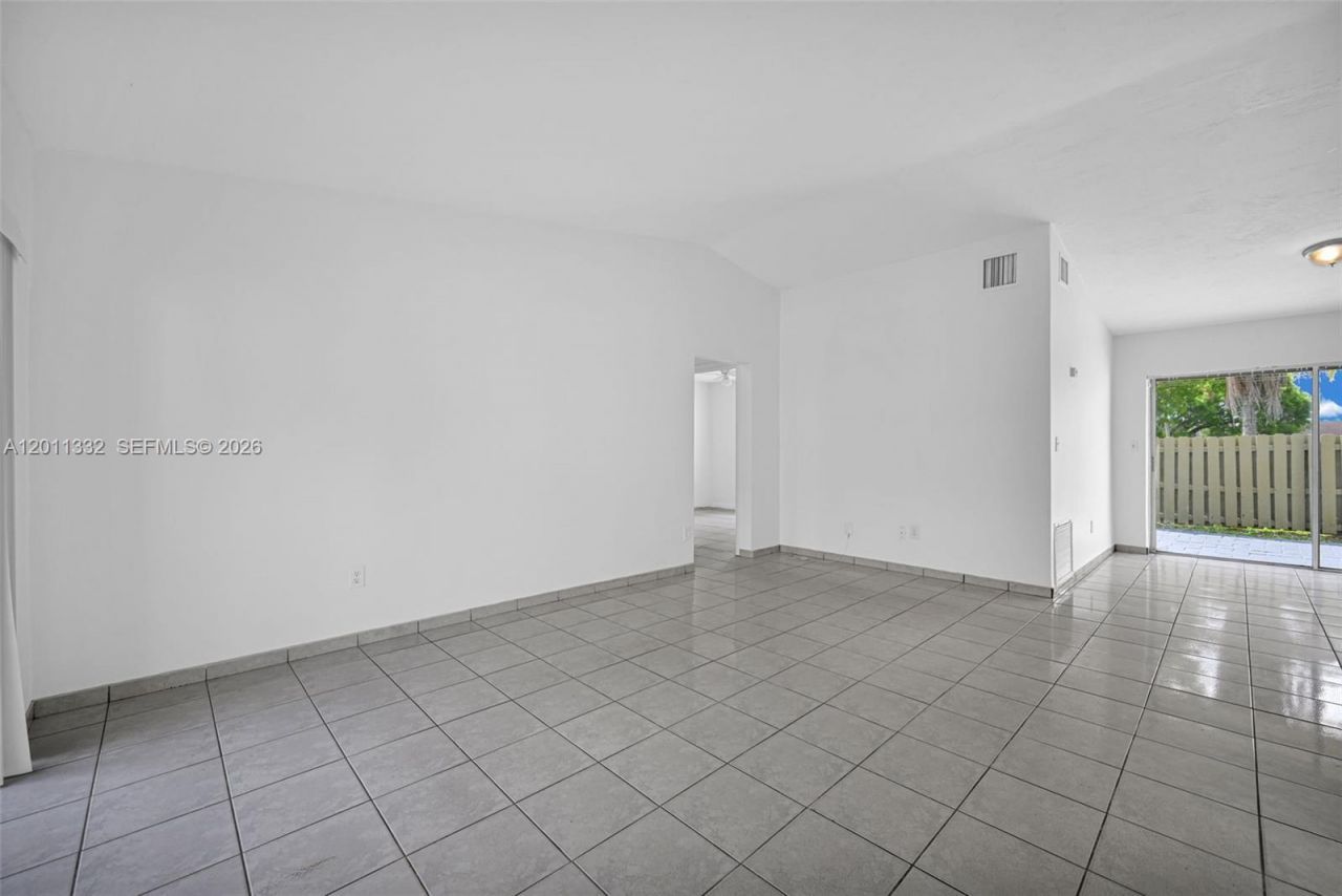 12438 SW 115th Ter , Miami, FL 33186 Photo