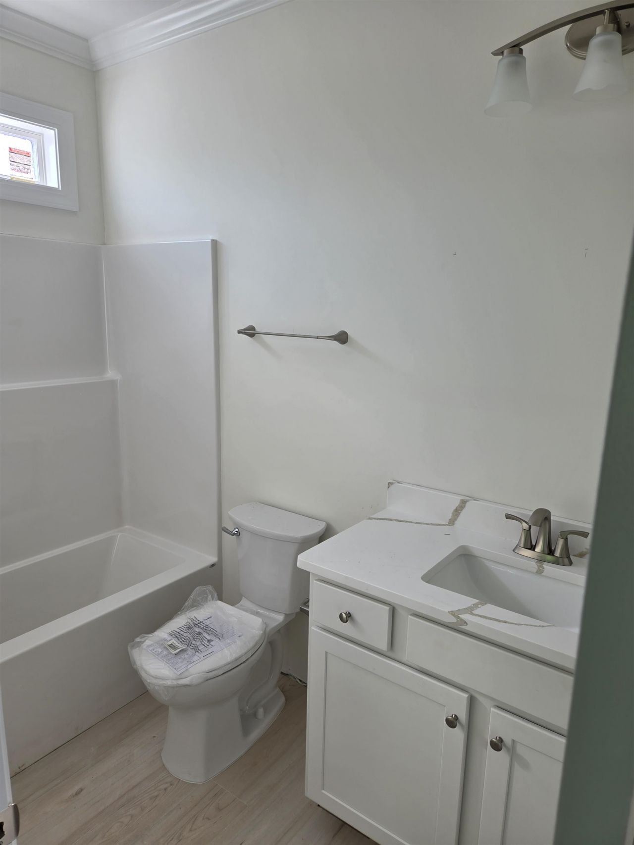 609 Elm St. Photo 10