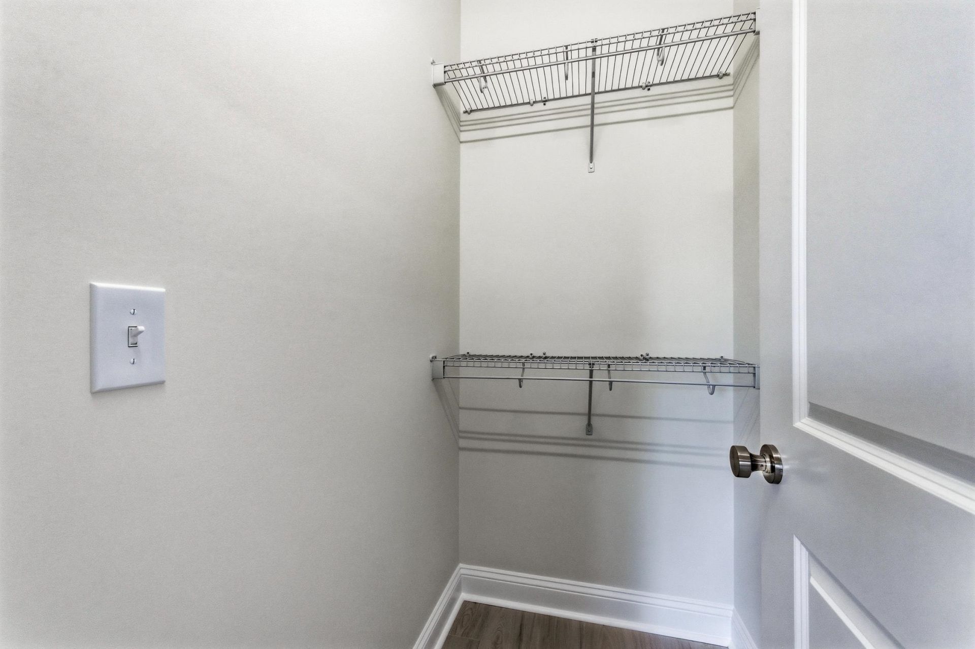 609 Elm St. Photo 17