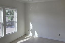 609 Elm St. photo 4