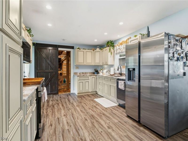 1477 E Garfield Road , New Springfield, OH 44443 Photo 12