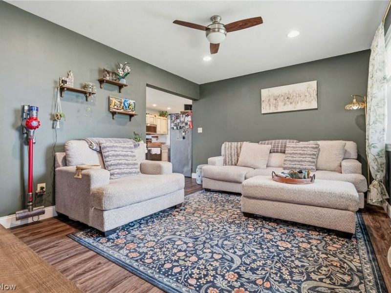 1477 E Garfield Road , New Springfield, OH 44443 Photo 6