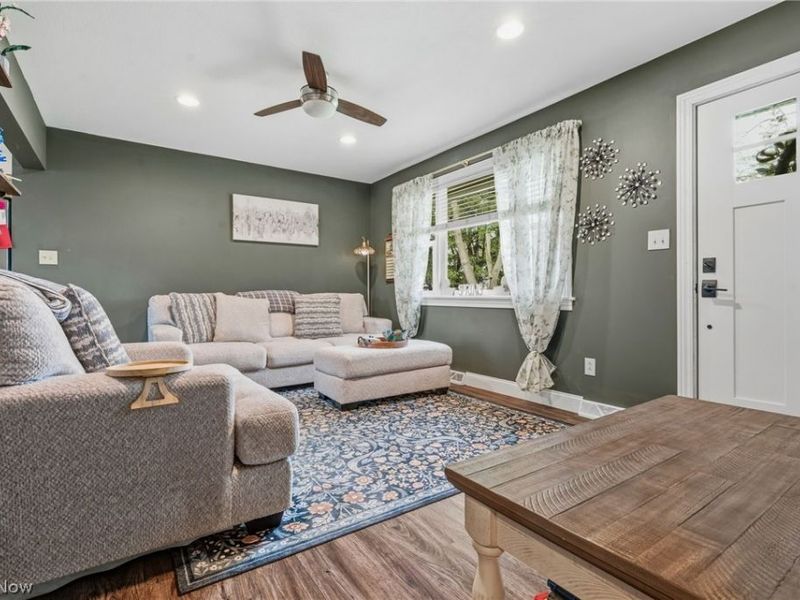 1477 E Garfield Road , New Springfield, OH 44443 Photo 7