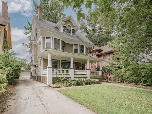 10906 Ashbury Avenue, Cleveland, OH 44106