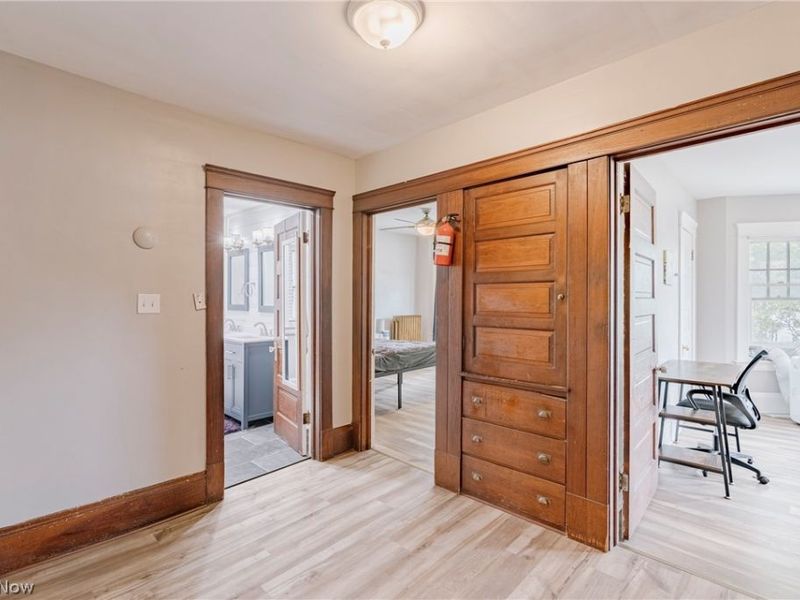 10906 Ashbury Avenue, Cleveland, OH 44106 Photo 18