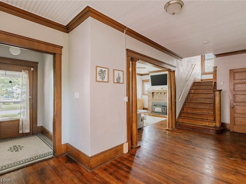 10906 Ashbury Avenue, Cleveland, OH 44106 Photo 5