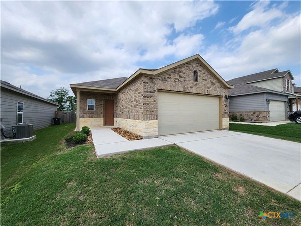 621 Jennifer Cove , New Braunfels, TX 78130