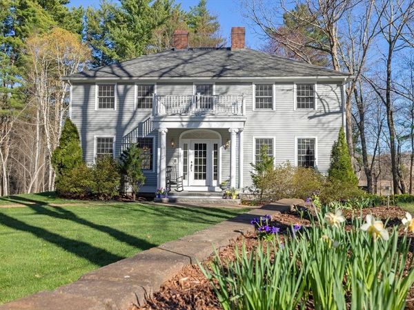 60 Cambridge Rd, Hampstead, NH 03841