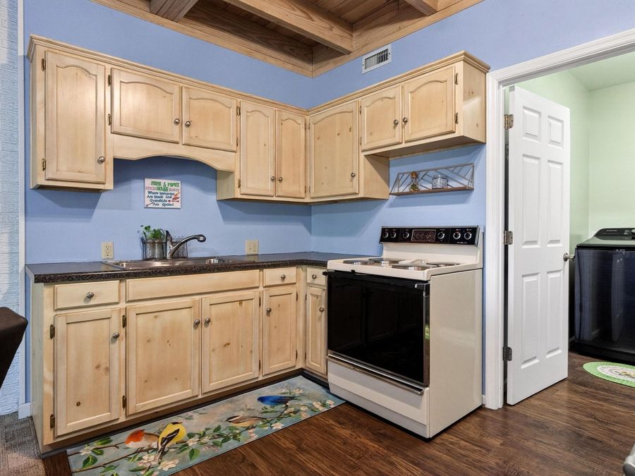 Property Image 64