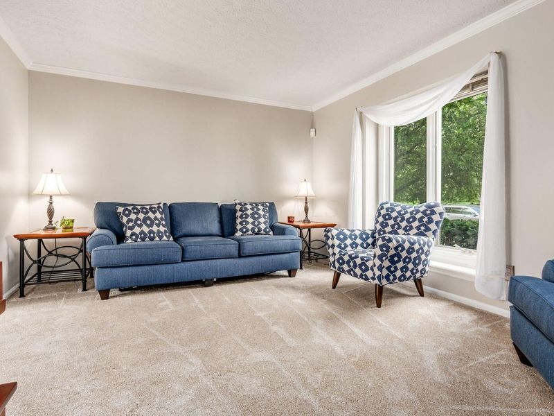 8900 Locherbie Court , Dublin, OH 43017 Photo 5