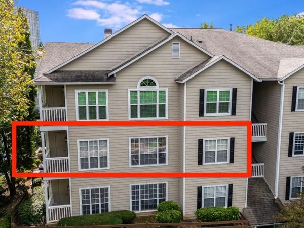 1250 Parkwood Circle SE, Unit 2201, Atlanta, GA 30339