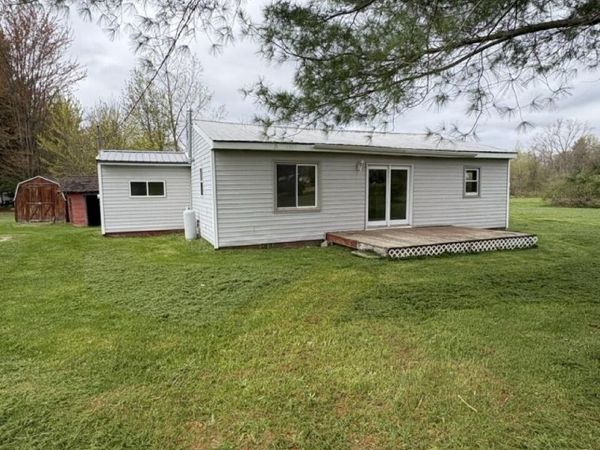 7451 Decker Road, Orleans, MI 48865