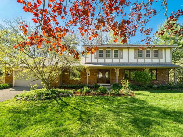 2551 Riveredge Drive SE, Grand Rapids, MI 49546
