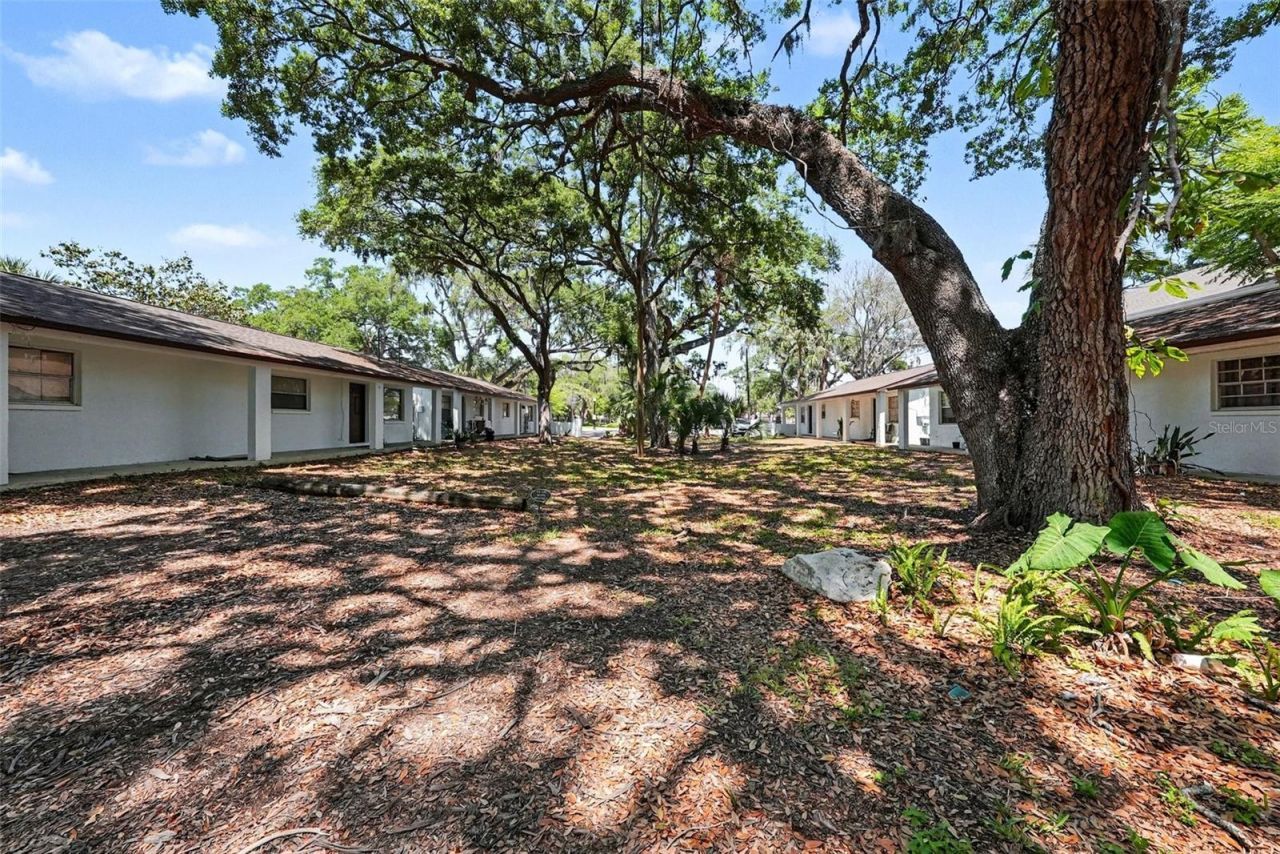 5622-5640 Missouri Ave, New Port Richey, FL 34652 Photo