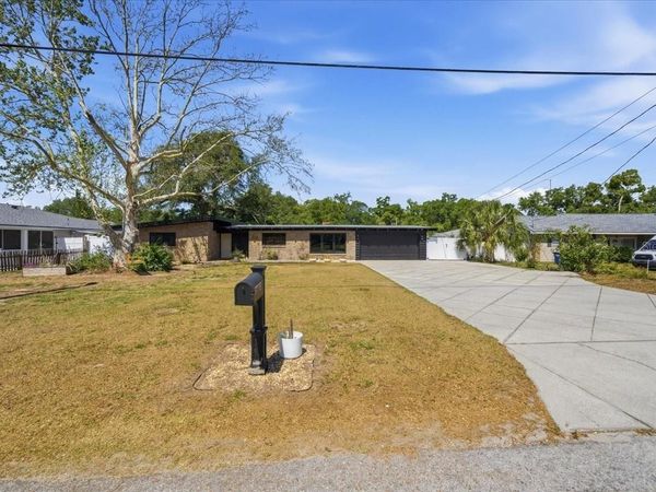 9718 N OREGON AVENUE, TAMPA, FL 33612