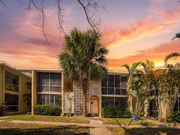10215 MANATEE AVENUE W, Unit 7, BRADENTON, FL 34209