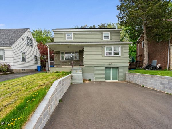 92 Fleetwood Avenue, Albany, NY 12209