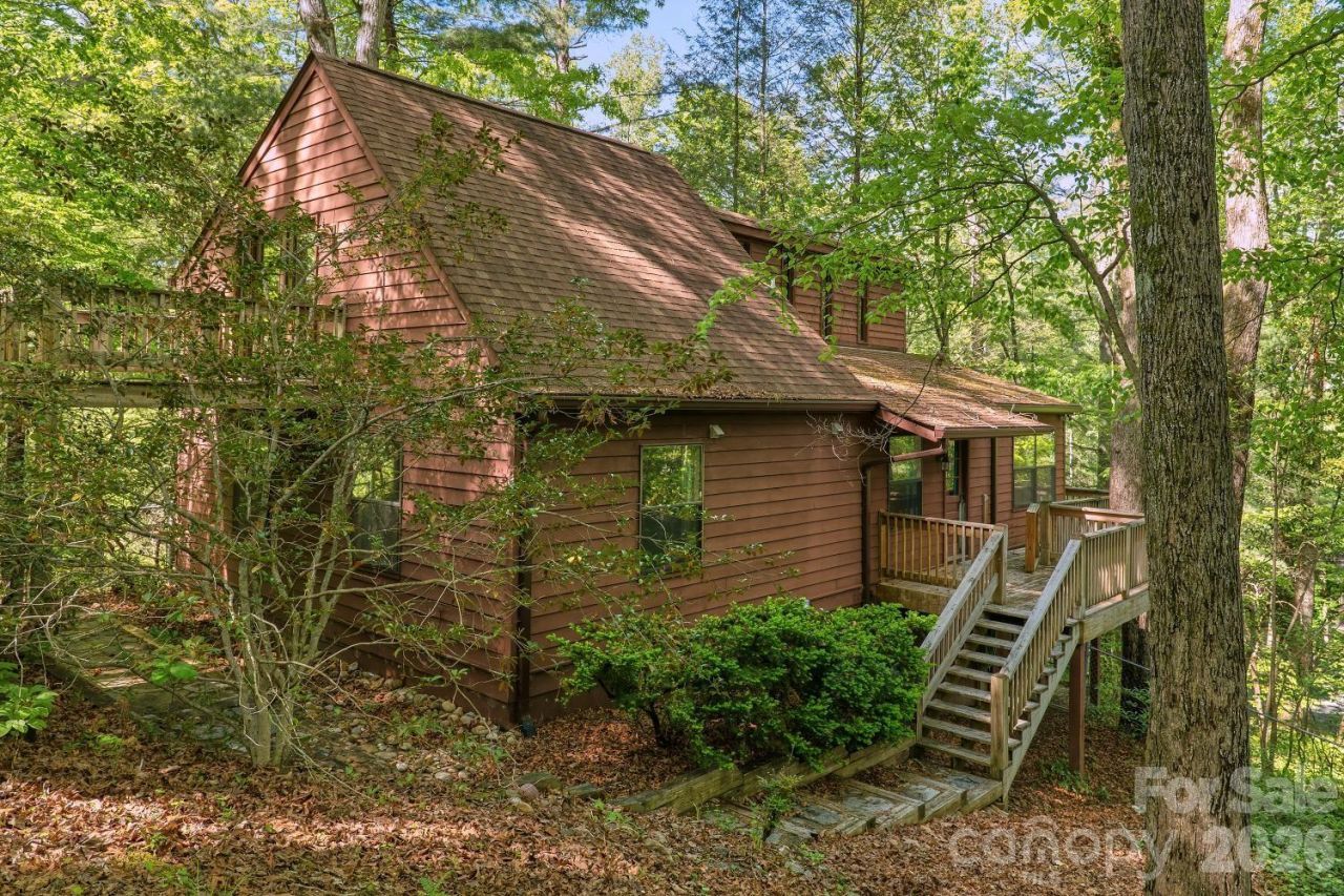 98 Skyline Drive, Hendersonville, NC 28791 Main Photo