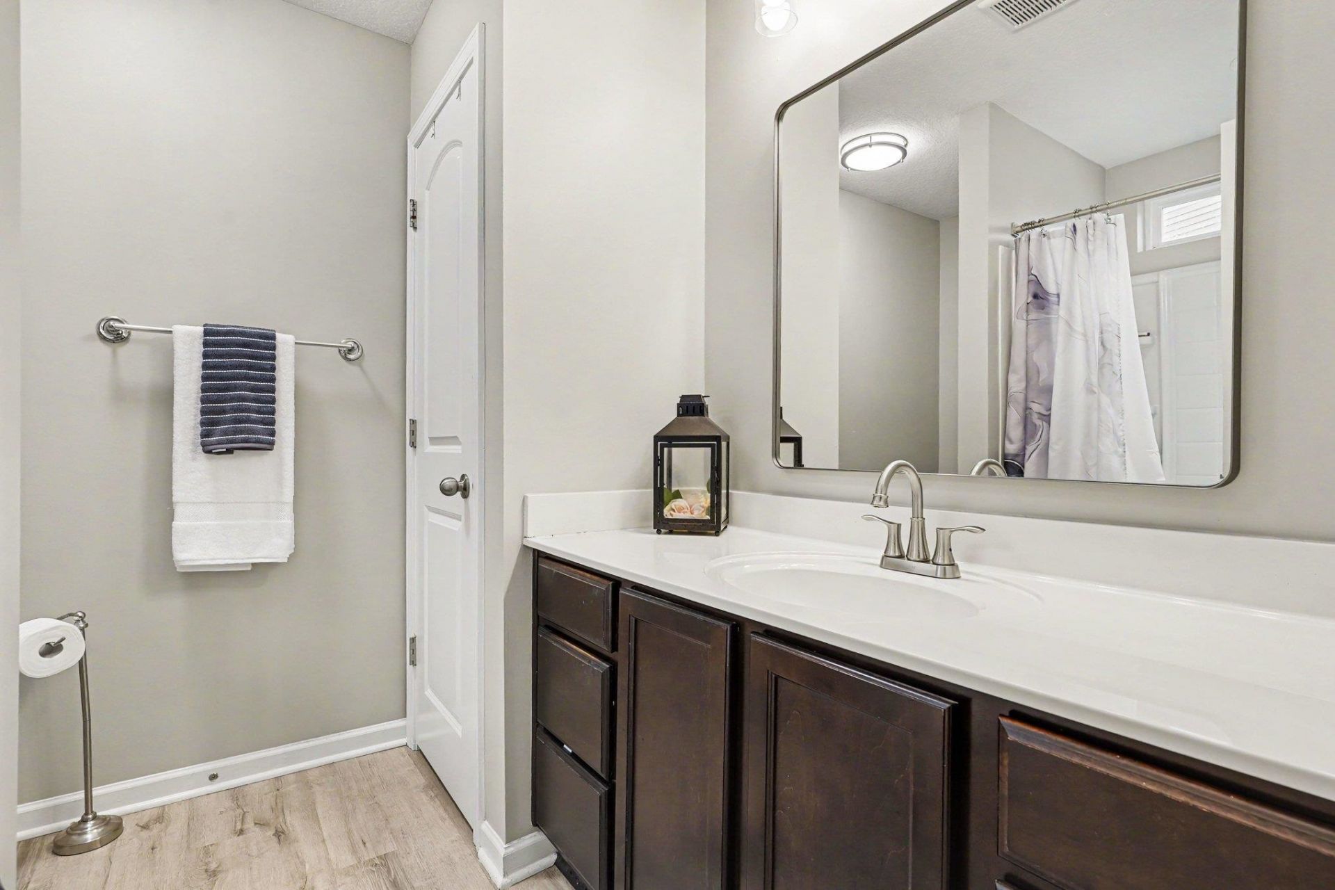400 Stafford Dr.  Photo 10