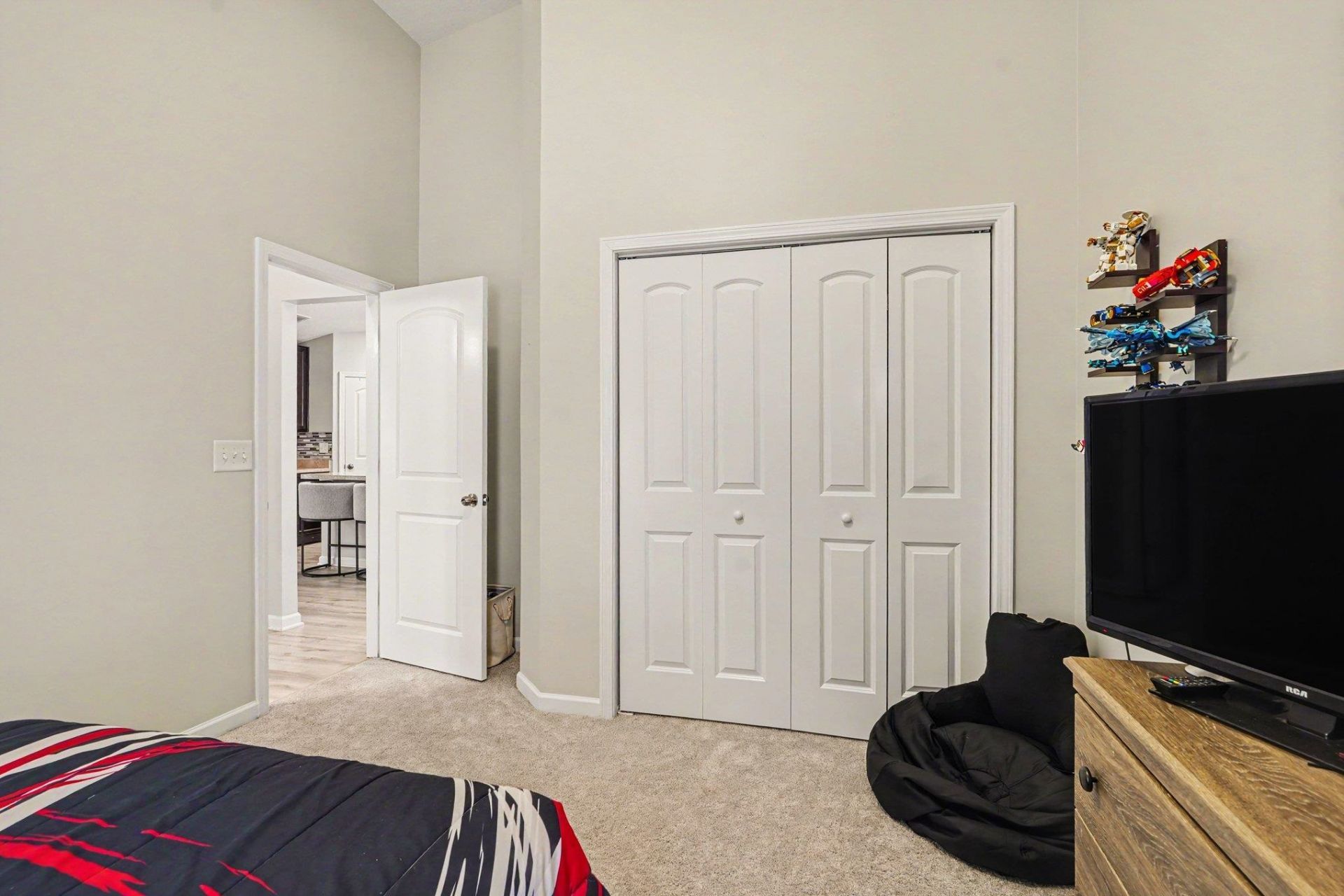 400 Stafford Dr.  Photo 14