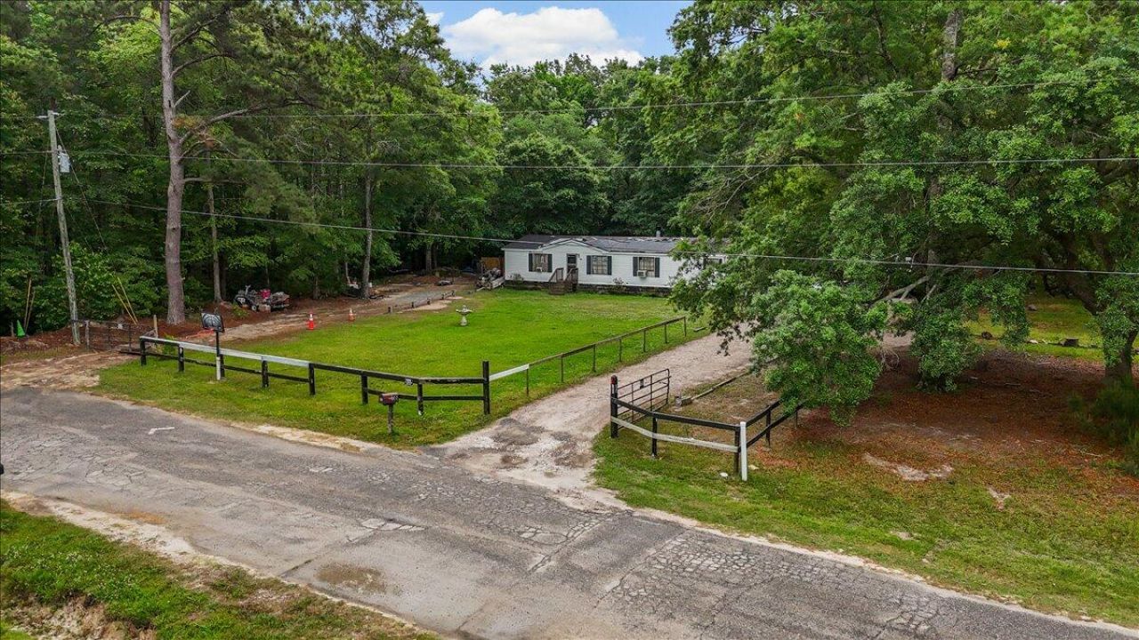388 Cheyenne Road Photo 8
