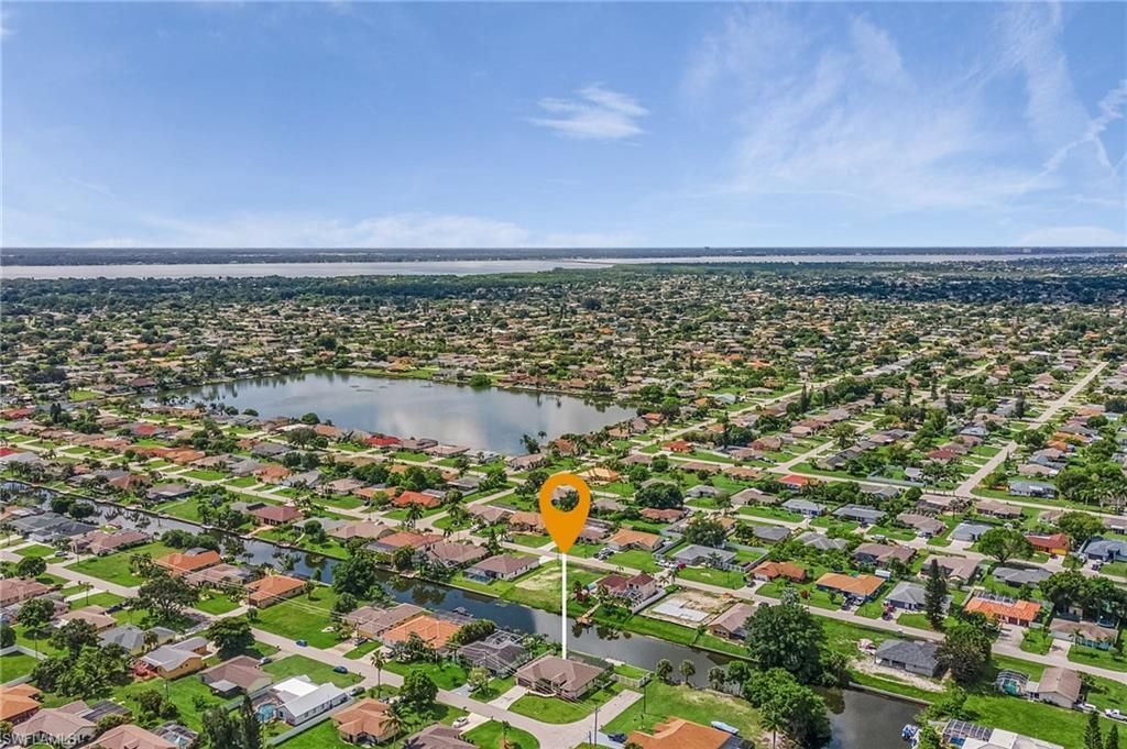 1702 SE 1st Ter, Cape Coral, FL 33990 Photo