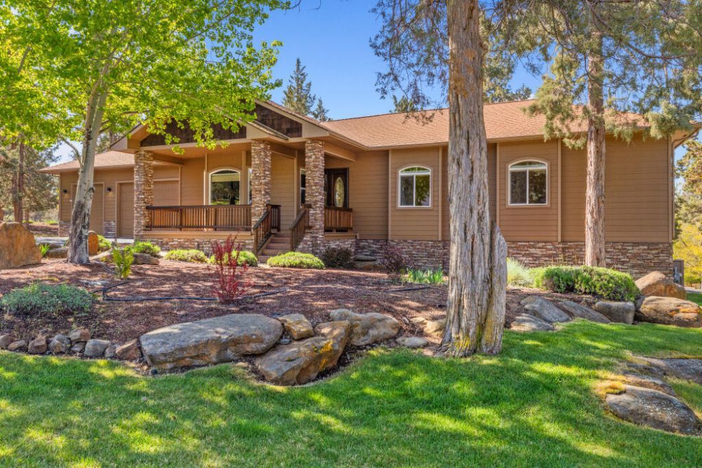 6352 Sanderling Road Klamath Falls, OR 97601