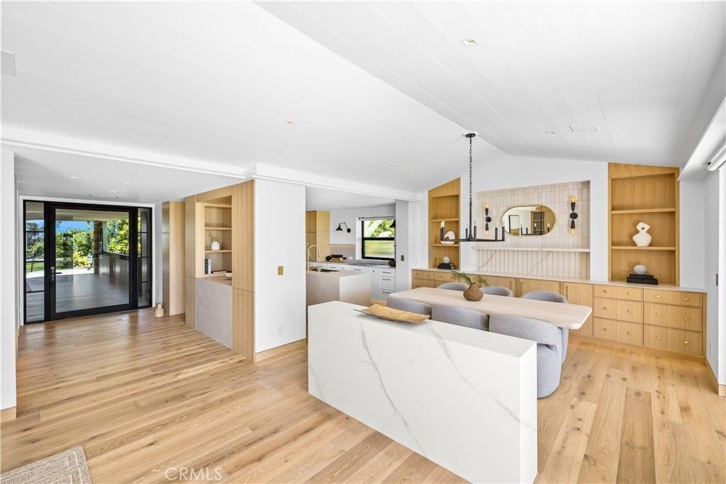1075 Granville Drive, Newport Beach, CA 92660 Main Photo