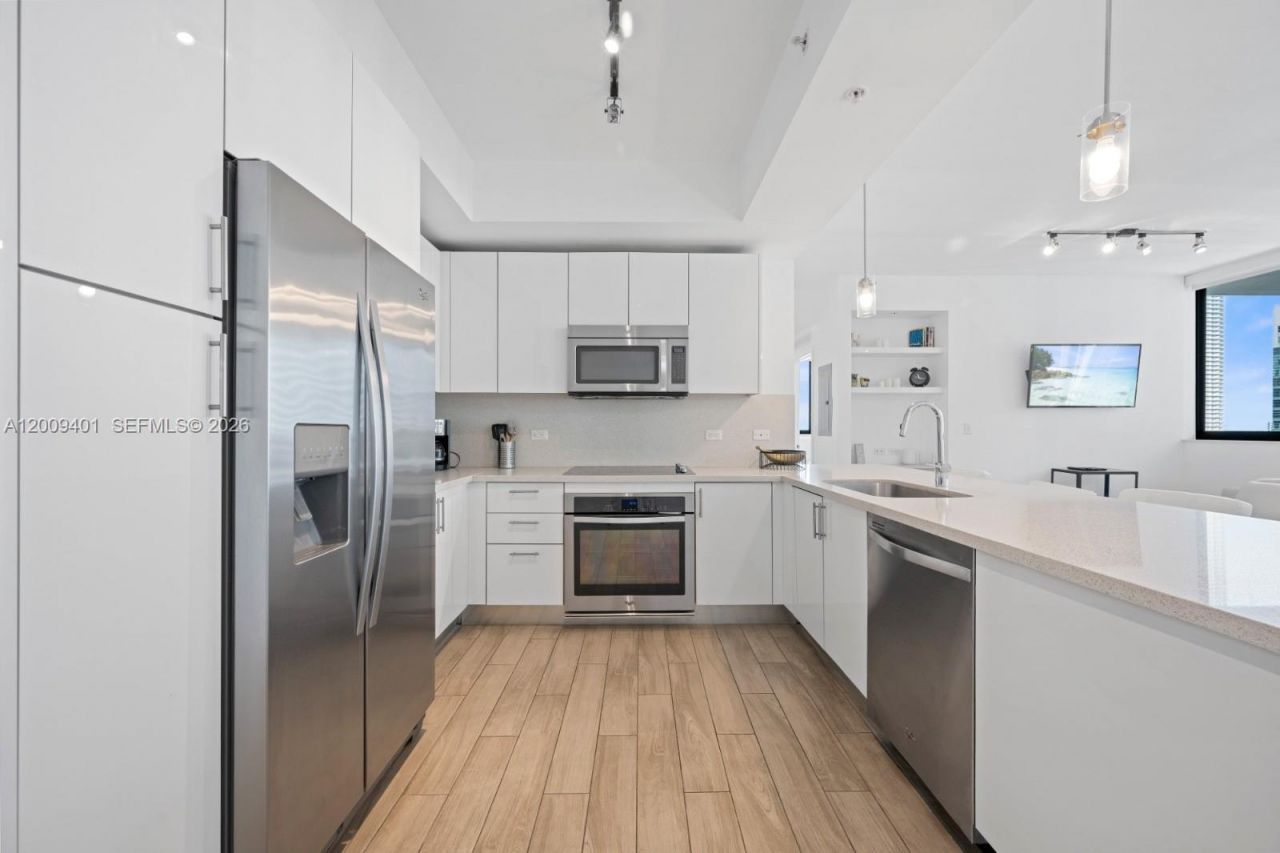 999 SW 1st Ave , Unit 1514, Miami, FL 33130 Photo
