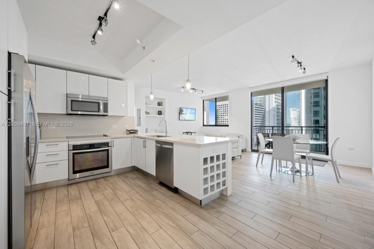 999 SW 1st Ave , Unit 1514, Miami, FL 33130 Photo