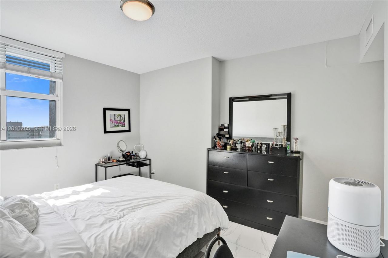 1250 S Miami Ave , Unit 2103, Miami, FL 33130 Photo